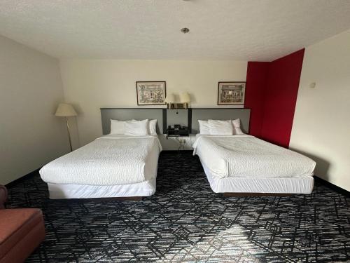 2 double beds