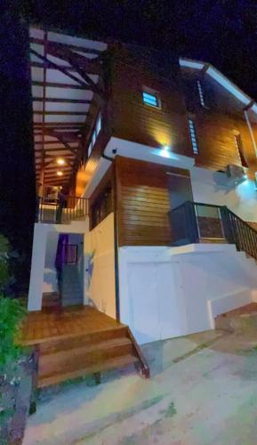 Golden dream suites Lodge prestance in Capesterre-Belle-Eau