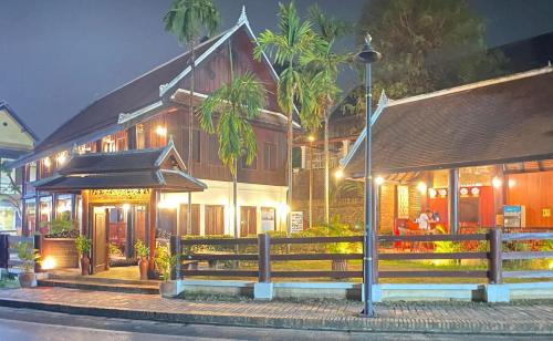 Sirikili Villa River View - Luang Prabang Sirikili Villa River View - Luang Prabang