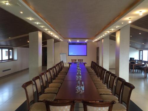 Capital Hotel - image 2