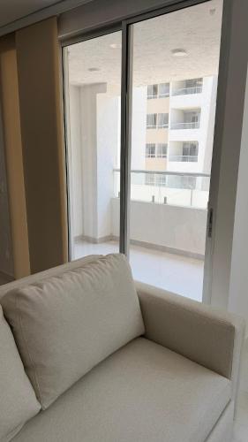 Inawa Serena del Mar via Manzanillo in ปวยโต เตียราบาฆา