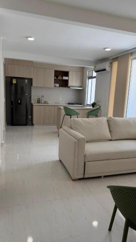 Inawa Serena del Mar via Manzanillo in ปวยโต เตียราบาฆา