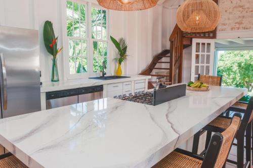Stunning 6 Bedroom Villa in 法爾茅斯