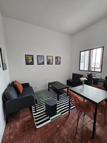 Le QG des Super-Heros ,WIFI , Centre ville, linge - Location saisonnière - Beaupréau-en-Mauges