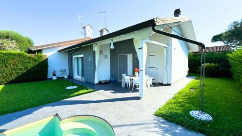 Villa con piscina piano unico - PESCA in Isola Albarella
