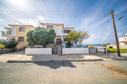 ทัศนียภาพภายนอกโรงแรม, Infinity Blue Villa w Pool in โปมอส