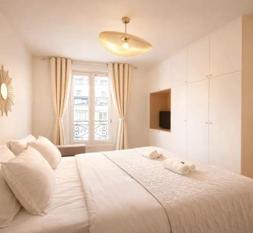 Cozy apartment in the heart of Paris - image 5
