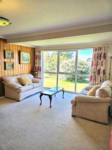 Home Comforts in Peaceful 2 Acres in Inshes