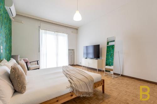 BePlace Apartments in Porta Garibaldi - Tap to explore photos