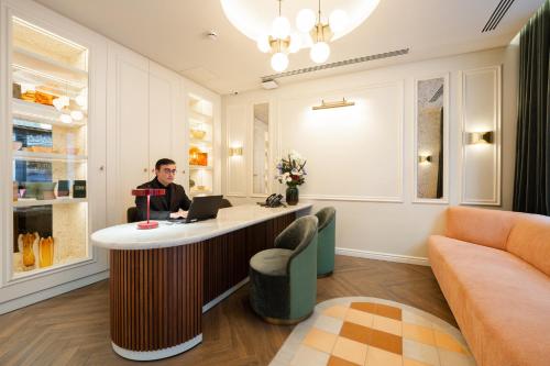 Hotel Condal - image 42