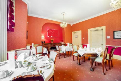 Georgian Hotel 5