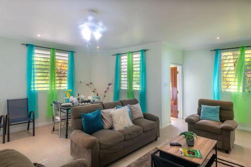 Ferapalms Tropical Escape with Ocean & Mountain View in La Plaine