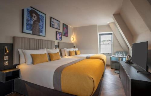 room detail thumbnail 0