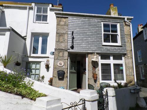Labour In Vain - Saint Ives