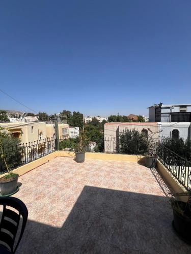 villa sultana guesthouse in 샤라프
