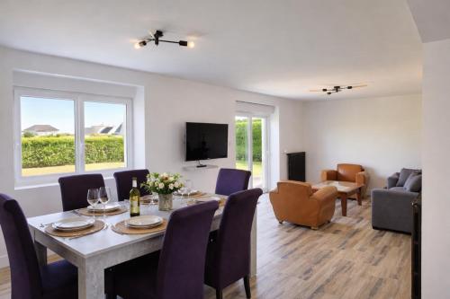 Tipoz'Immo - Maison Ar Baradoz - vue mer - 800m de la plage - wifi inclus - draps inclus - terrasse et jardin clos - parking gratuit gîte à louer Haut Penhors