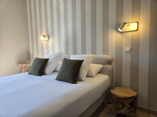 Chambre double, large