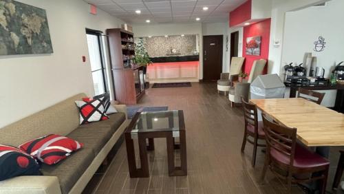 Ramada by Wyndham Effingham in Effingham (IL)
