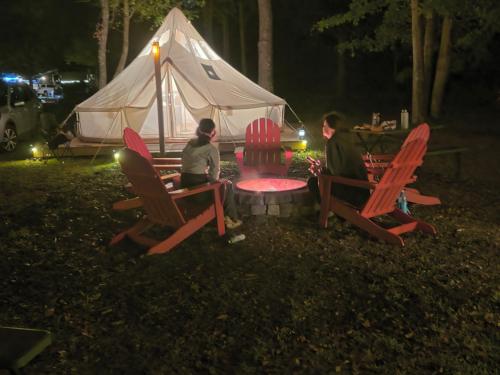 Okefenokee Pastimes Cabins and Campground in Folkstona (GA)
