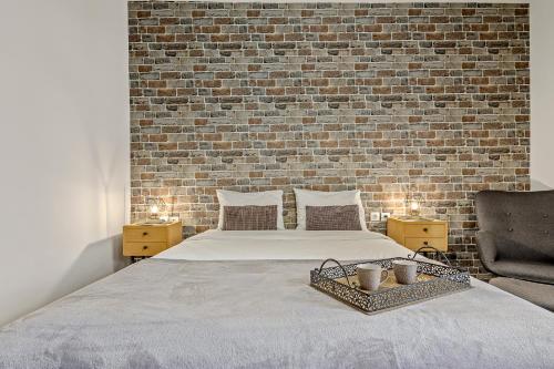 2 twin beds