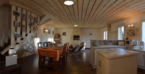 La Manse 5 pers gîte à louer Meillac