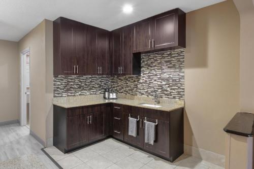 Best Western Lumberton - image 42