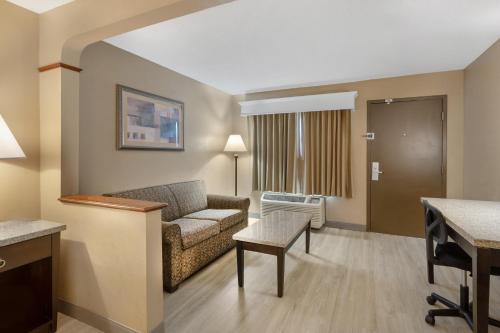 Best Western Lumberton - image 25