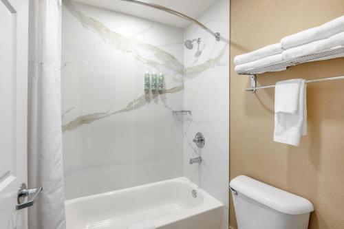 Best Western Lumberton - image 40
