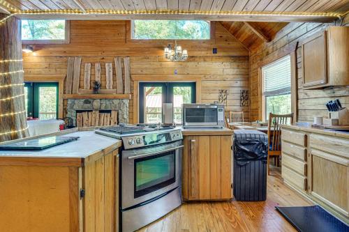 Fish & Float at Natural Springs! Log Cabin in Bell in Bell (FL)