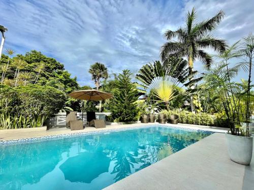 private villa with private pool – khách sạn tại Narra
