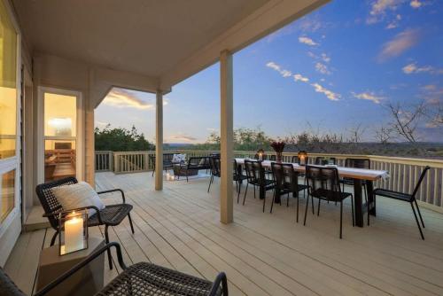 Luxury Retreat Hot Tub & Large Deck in Lago Vista (TX)