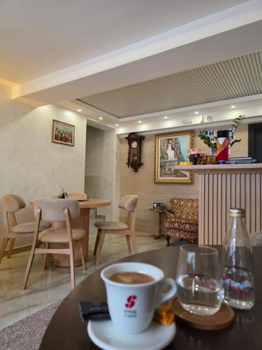 Vestabils, Hotel Mažijanik (Hotel Mazijanik) in Niksic
