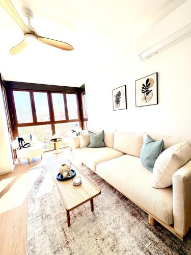 NEW Bright Modern Retreat at Malvarrosa Beach
