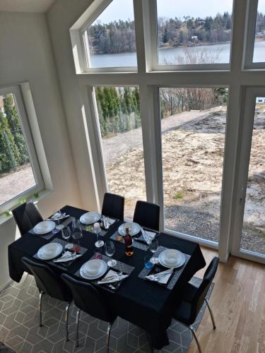 Exklusivt hus på strandtomt (Exklusivt hus pa strandtomt) in Opp-Norrby