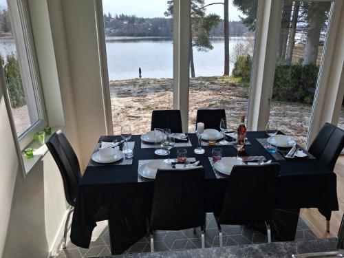 Exklusivt hus på strandtomt (Exklusivt hus pa strandtomt) in Opp-Norrby
