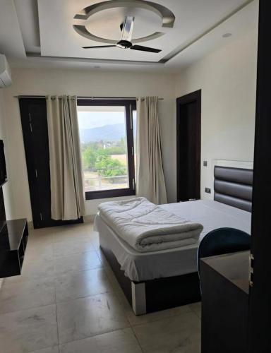 Hotel Golden peak in Tanakpur