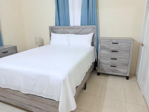 Modern 2-BR Villa - Ocho Rios in RioNuoya