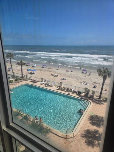 Daytona Beach Resort - Daytona Beach, FL