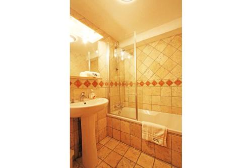 Bathroom, La Ferme des Praz apartment - Chamonix All Year in Les Gaudenays