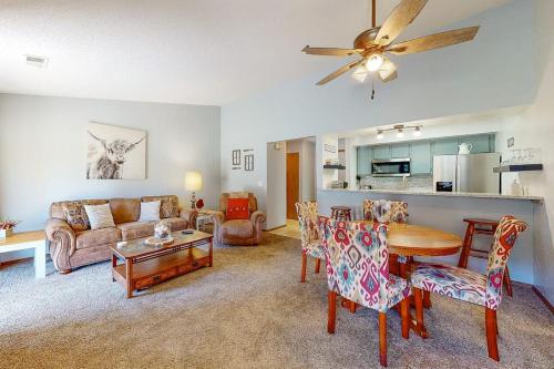 Turnberry Condo at Pointe Royale in Branson, USA