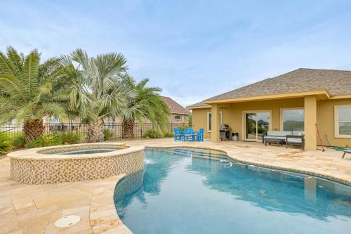 Laguna Vista Resort-Style Home, Private Pool & Spa