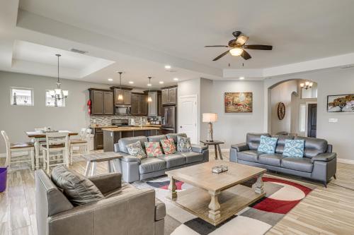 Laguna Vista Resort-Style Home, Private Pool & Spa in Laguna Vista (TX)