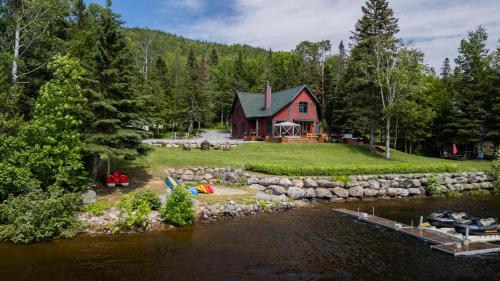 Grand Chene - Private Spa & Lakefront in Pohenegamūka (QC)