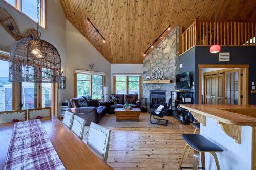 Grand Chene - Private Spa & Lakefront in Pohenegamūka (QC)