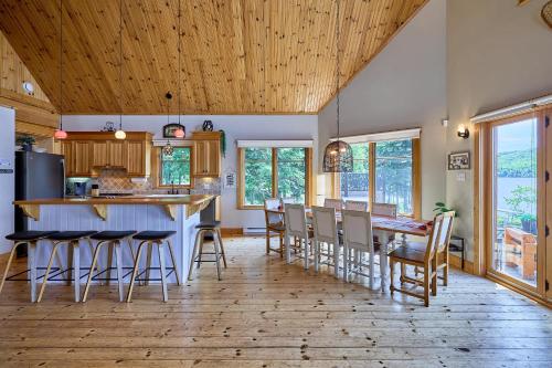 Grand Chene - Private Spa & Lakefront in Pohenegamūka (QC)