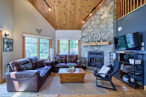 Grand Chene - Private Spa & Lakefront in Pohenegamūka (QC)
