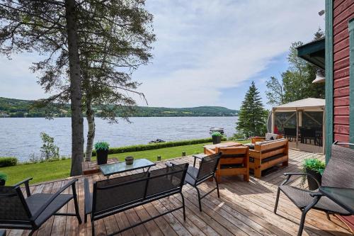 Grand Chene - Private Spa & Lakefront in Pohenegamūka (QC)
