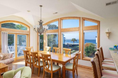 New Listing Game room Private pool & Hot Tub in Kitty Hawk (NC)
