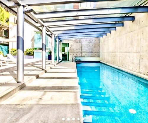 Luxury 2BR in Polanco for 4 - Elegant Lounge Access - Steps to Masaryk