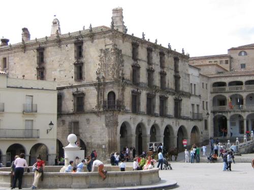 Iekārtas, El Aleznal in La Cumbre